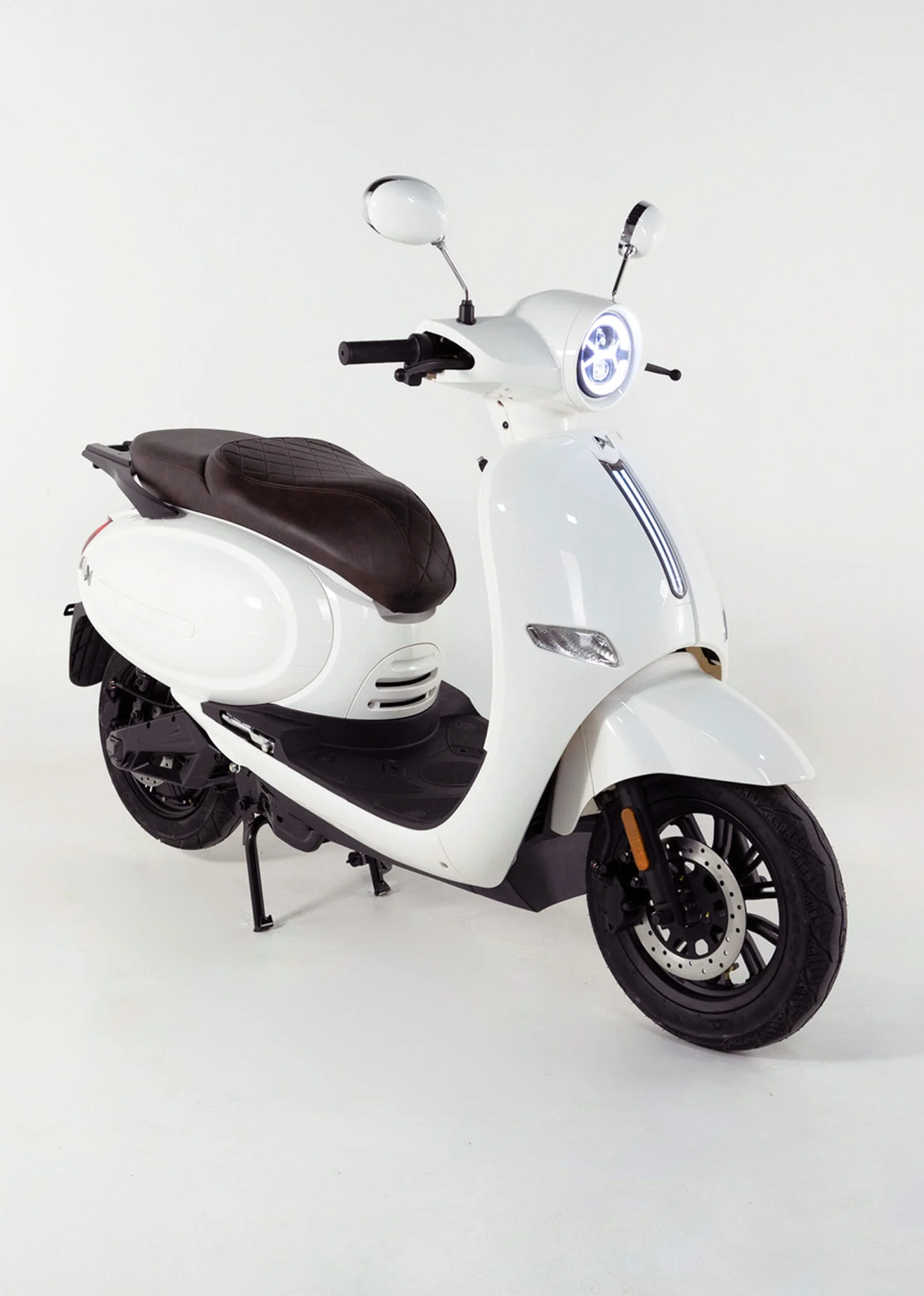 LVN electrica LX06 2030w. 1 bateria blanco
